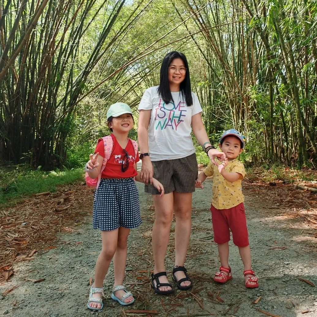 Khai En & Cheok Yew's Mom
