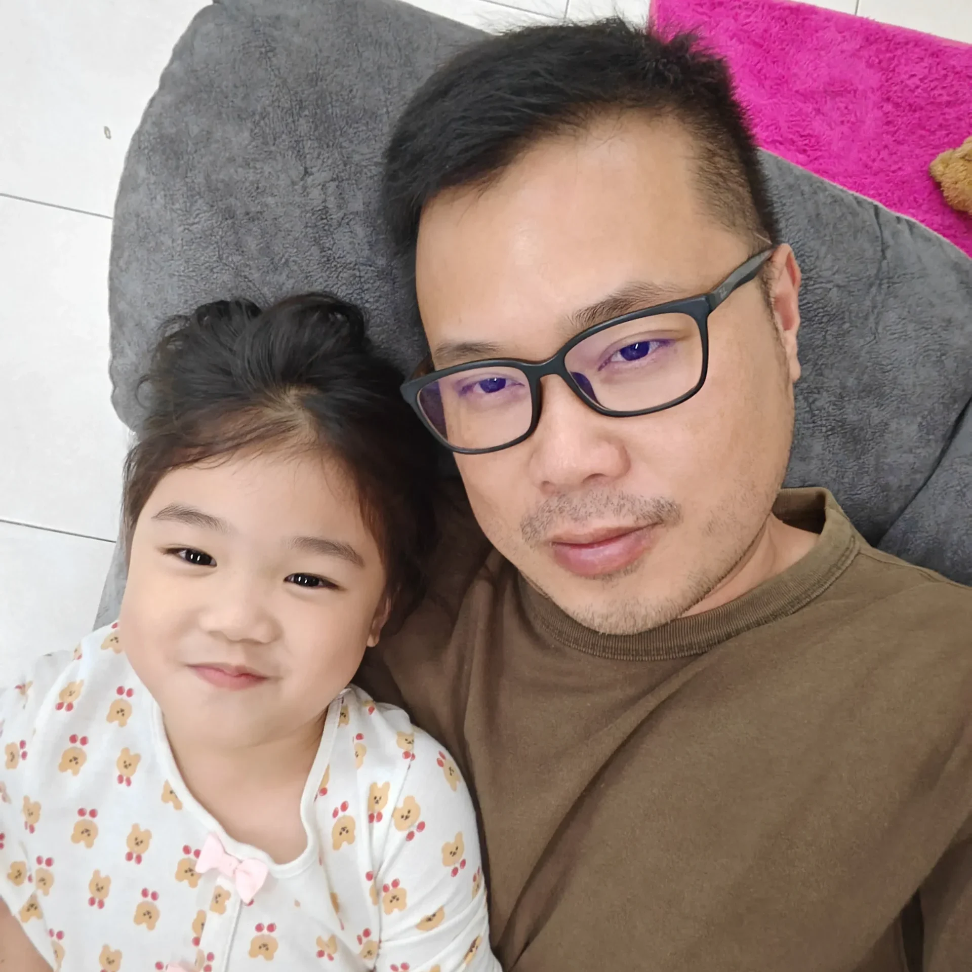 Es Shen's Dad